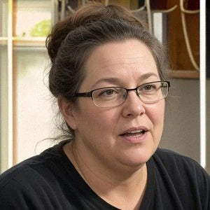 Portrait of Lori Kaplan
